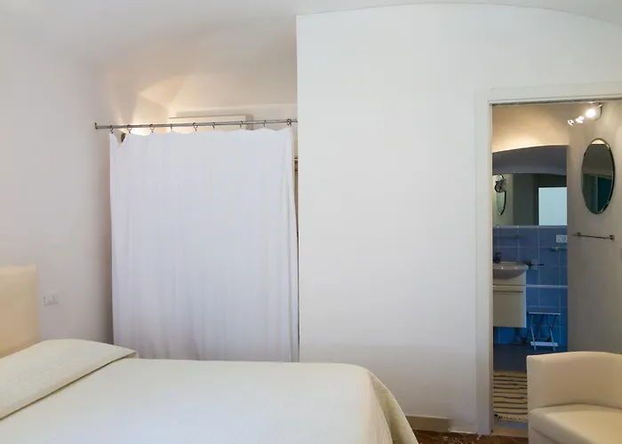 Dietro L'angolo * Portoferraio