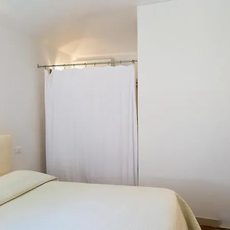 Dietro L'angolo Portoferraio